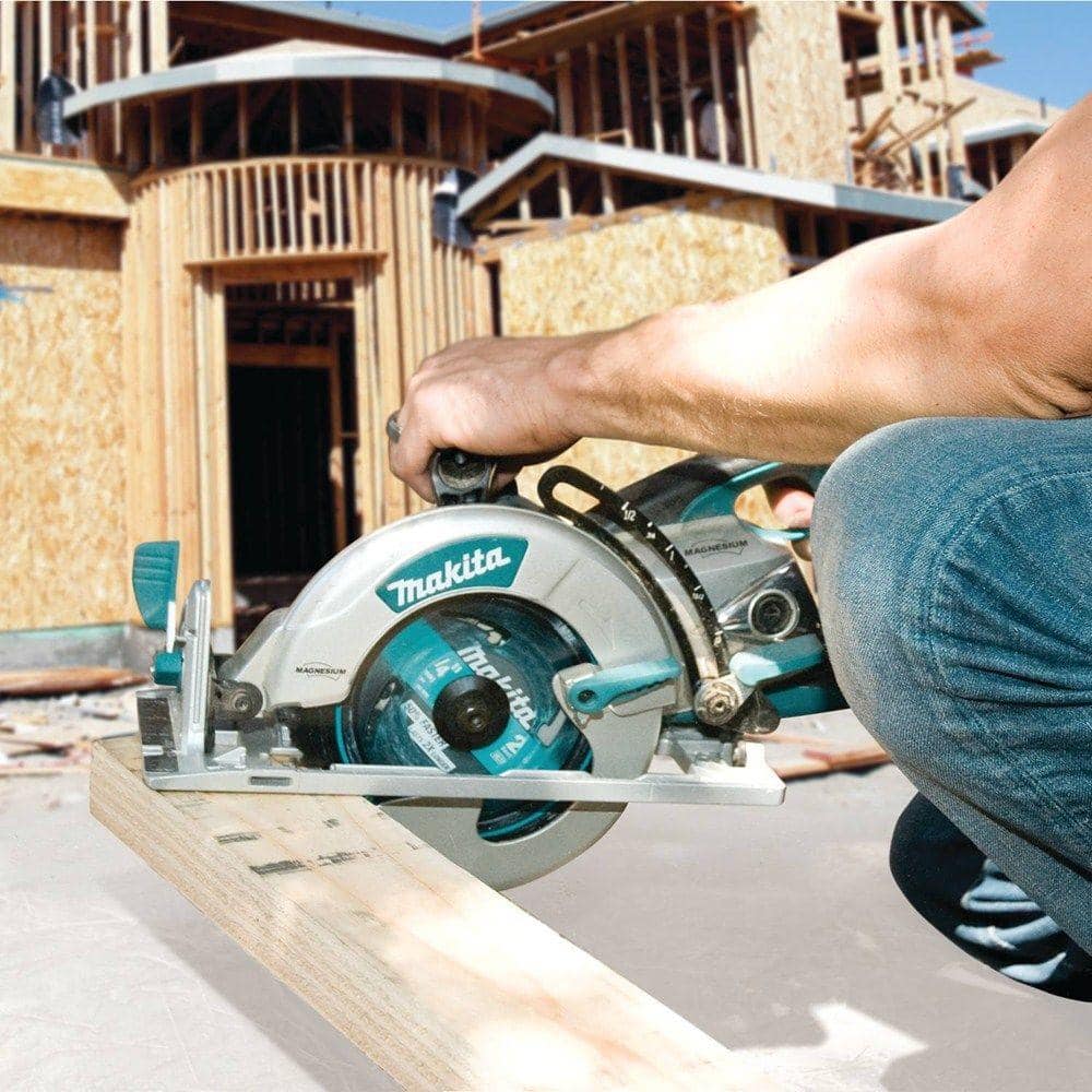 15 Amp 7-1/4 in. Corded Lightweight Magnesium Hypoid Circular Saw with built in fan and 24T Carbide blade 5377MG
