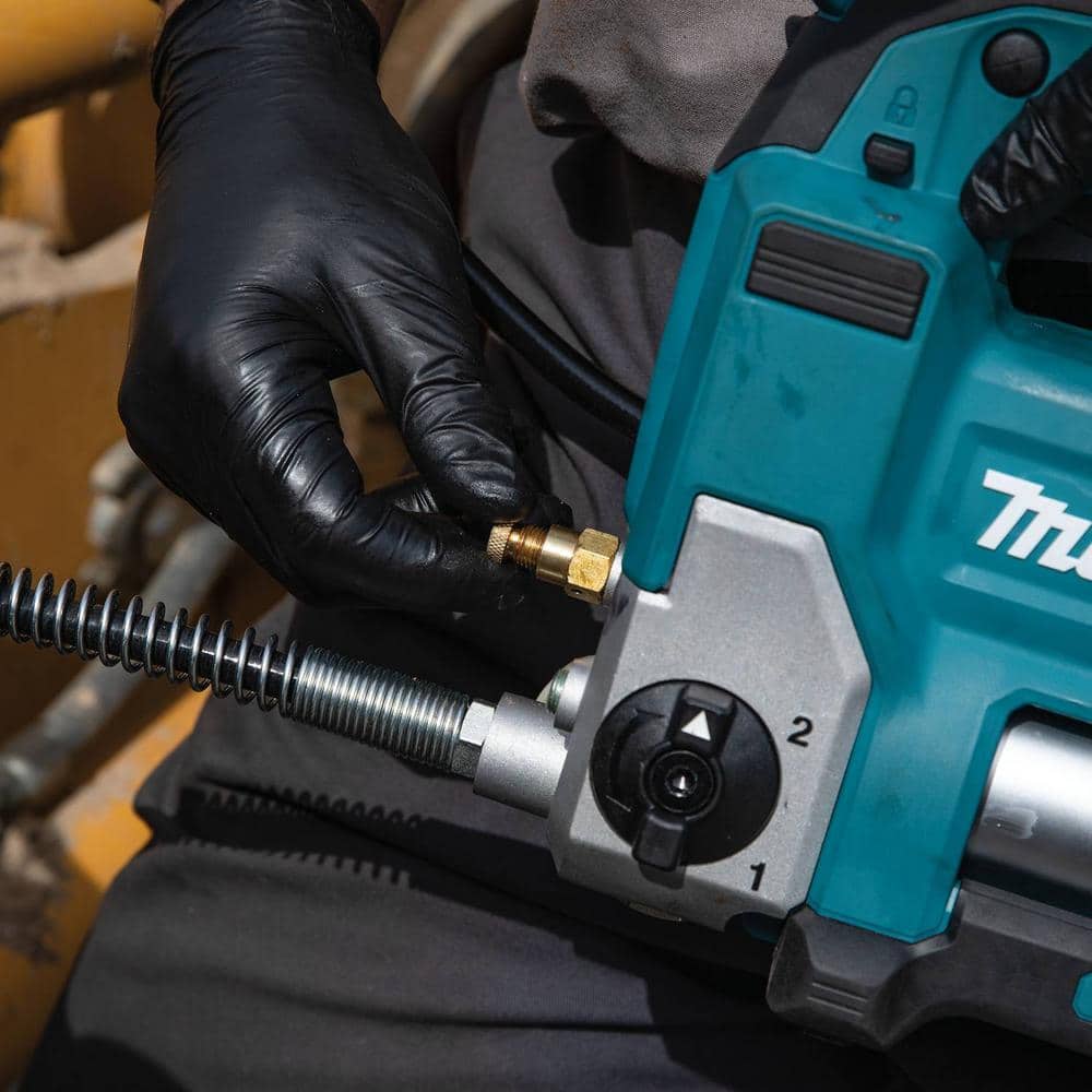 18V LXT Lithium-Ion Cordless Grease Gun Kit, 3.0Ah XPG01S1